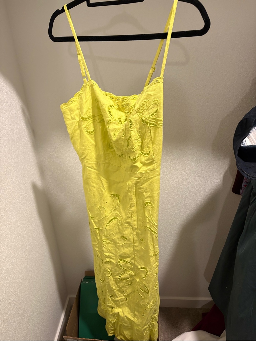 GAP Lime Green Eyelet Maxi Dress - Picture 5 of 7